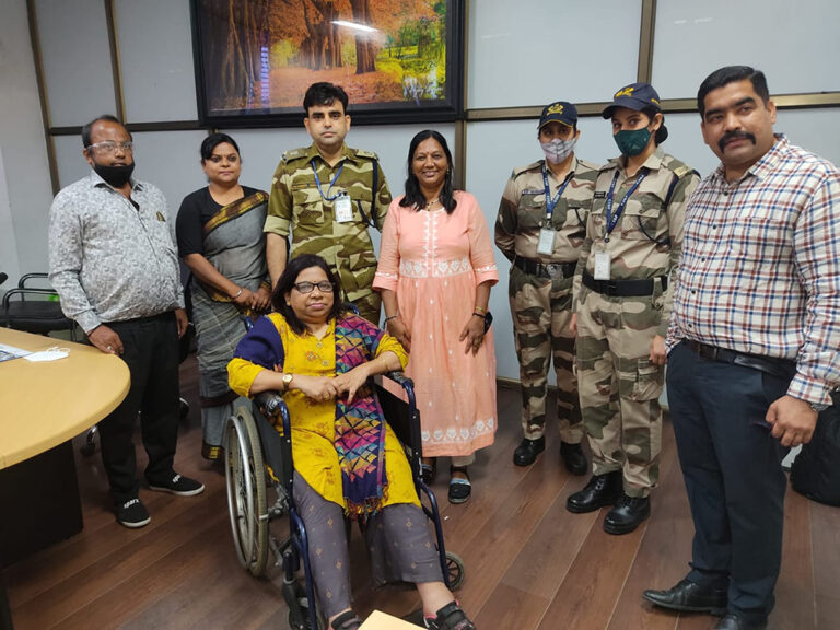 physically-challenge-meeting-with-CISF-768x576
